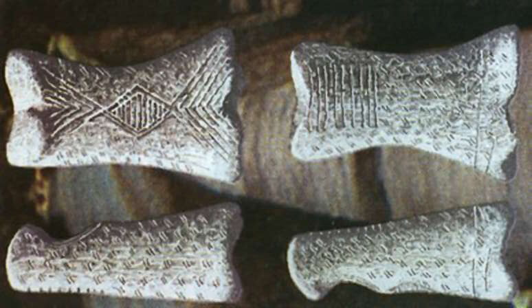 THE ENGRAVED BONE FROM CUINA TURCULUI: AN ANCIENT LUNAR CALENDAR FROM THE DANUBE GORGES